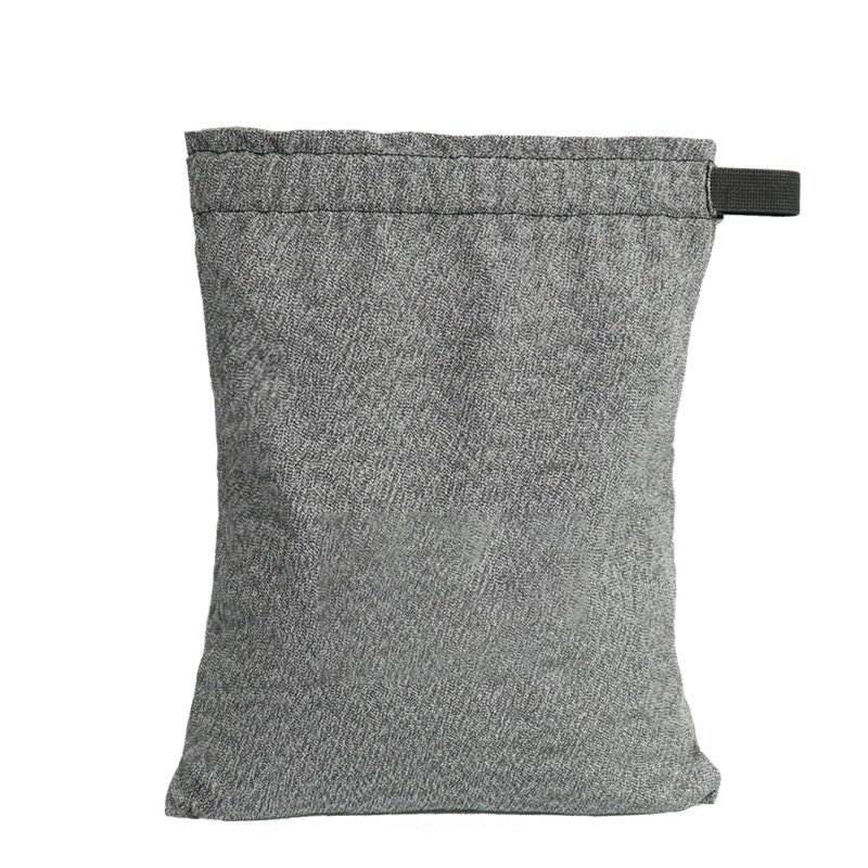 small cut-proof pouch